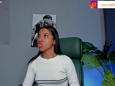 Snapshot of zara_leee chatting on 03.03.26 zara leee online show from 03.03.26