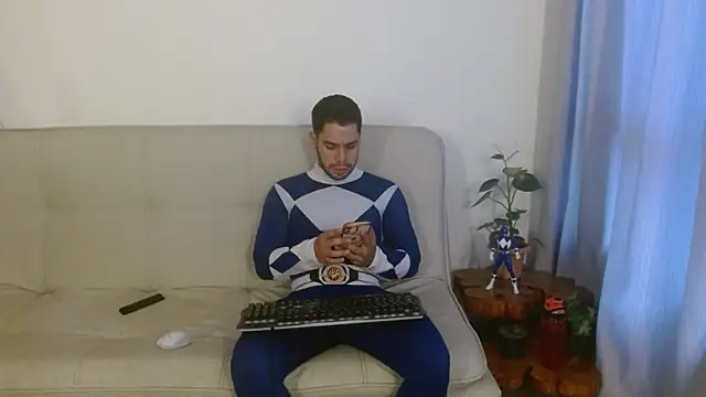 Snapshot of axellblue chatting on 02.25.26 axellblue online show from 02.25.26