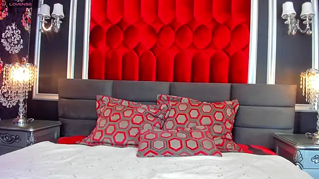 Snapshot of ElizabethObrien chatting on 02.22.26 ElizabethObrien online show from 02.22.26