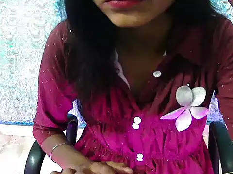 Snapshot of Hotsurbhi chatting on 04.12.26 Hotsurbhi online show from 04.12.26