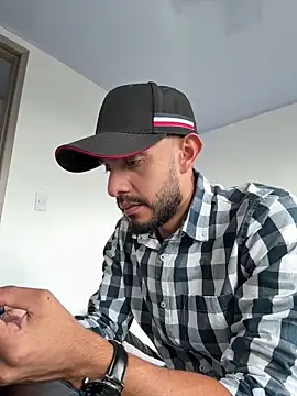 Snapshot of katasanz chatting on 04.14.26 katasanz online show from 04.14.26