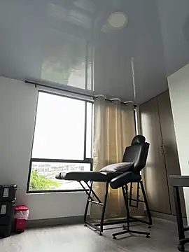 Snapshot of katasanz chatting on 04.15.26 katasanz online show from 04.15.26