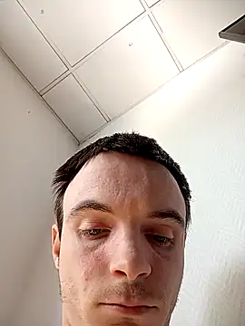 thom7246 online show from 03.17.26