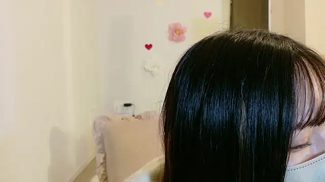 Snapshot of maichan_v chatting on 02.19.26 maichan v online show from 02.19.26