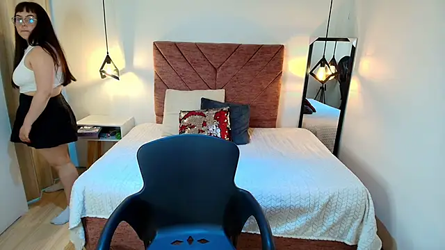 Sofi Blake   online show from 02.19.26