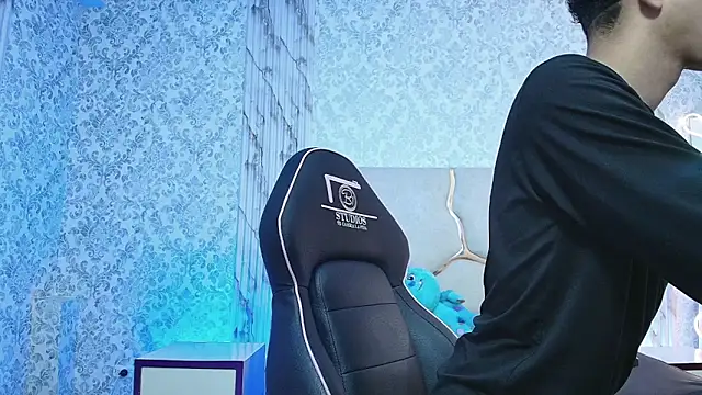 Snapshot of keahi_tay chatting on 03.10.26 keahi tay online show from 03.10.26