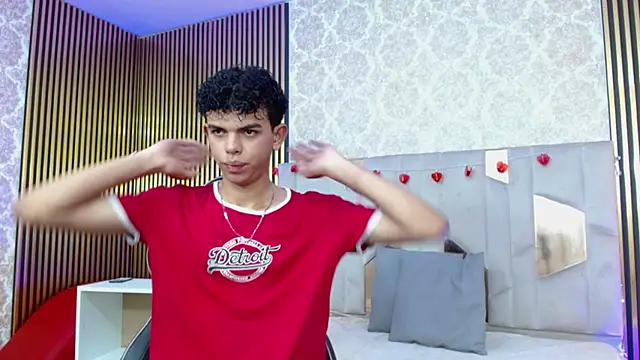 Snapshot of keahi_tay chatting on 03.21.26 keahi tay online show from 03.21.26