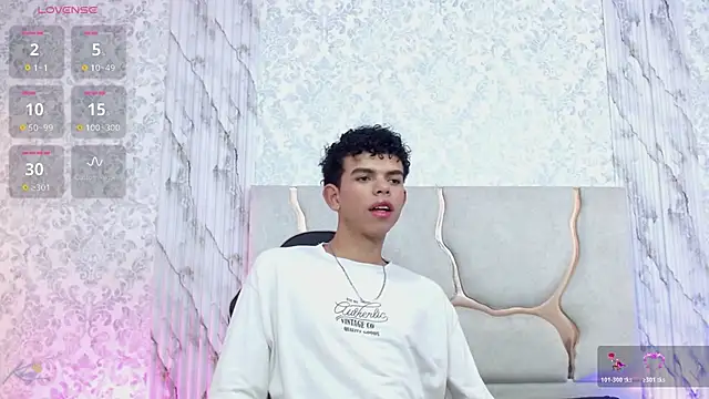 Snapshot of keahi_tay chatting on 03.24.26 keahi tay online show from 03.24.26