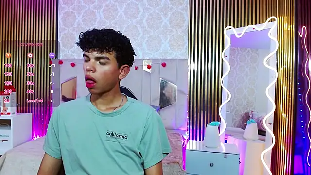 Snapshot of keahi_tay chatting on 04.01.26 keahi tay online show from 04.01.26