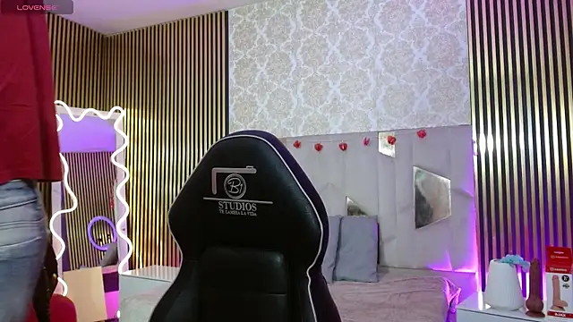 Snapshot of keahi_tay chatting on 04.09.26 keahi tay online show from 04.09.26