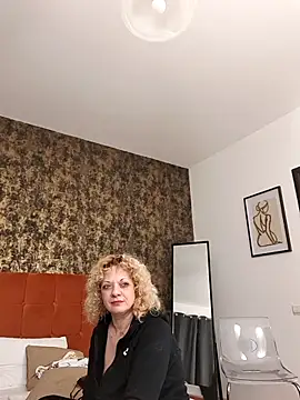 LaireeFelini online show from 02.24.26