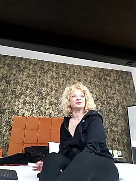 LaireeFelini online show from 02.28.26