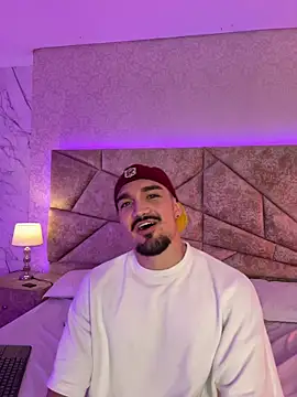 Snapshot of SavageCross1 chatting on 02.19.26 SavageCross1 online show from 02.19.26