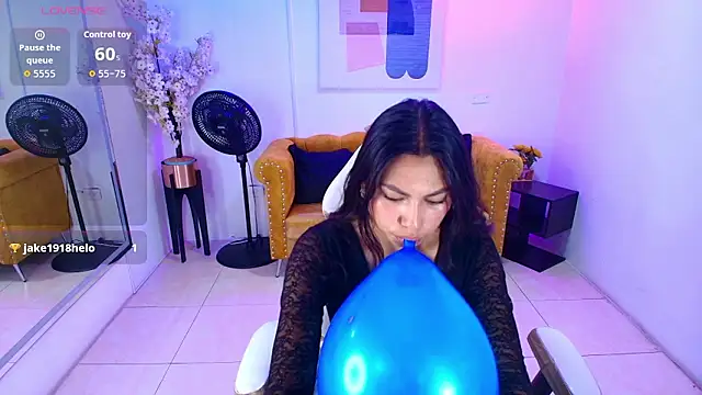 Snapshot of Miia__collins chatting on 02.25.26 Miia collins online show from 02.25.26