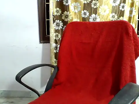 Snapshot of Angel_honeybear_143 chatting on 06.21.26 Angel honeybear 143 online show from 06.21.26