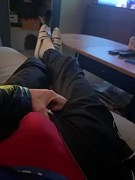 Snapshot of Crevette311 chatting on 11.29.25 Crevette311 online show from 11.29.25