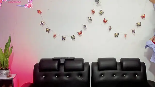 aria-voss online show from 03.12.26