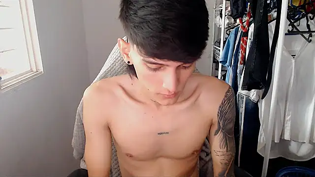 Snapshot of BOY-767 chatting on 02.18.26 BOY-767 online show from 02.18.26