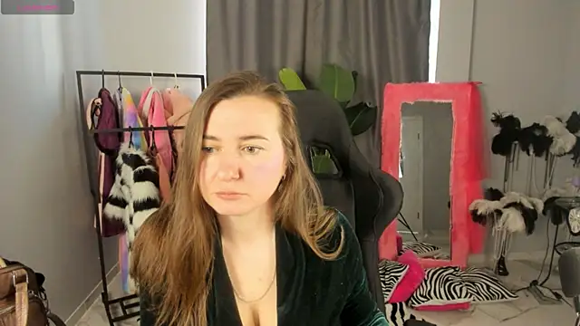 Golden Dragon online show from 04.05.26