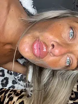 ScarlettGold  online show from 03.24.26