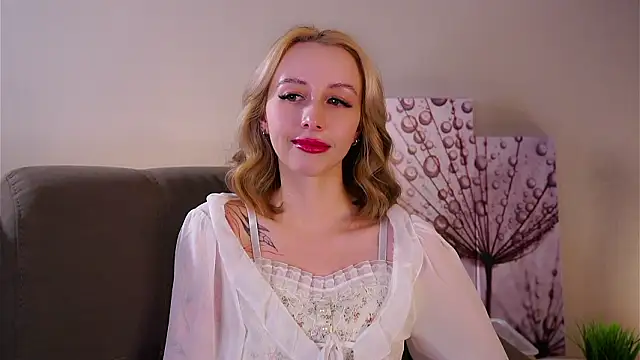 Snapshot of EugeniaEarl chatting on 02.21.26 EugeniaEarl online show from 02.21.26