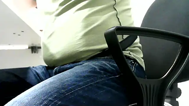 Snapshot of gitano697 chatting on 04.14.26 gitano697 online show from 04.14.26