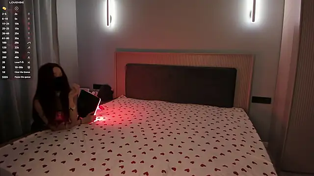 Snapshot of lillakiem chatting on 03.25.26 lillakiem online show from 03.25.26