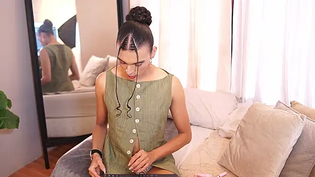 Luxa Velvet online show from 04.01.26