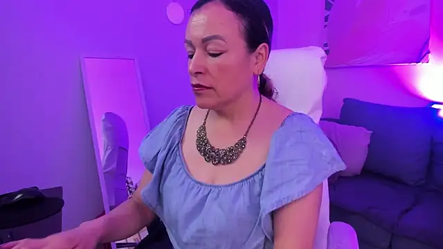 Ivonne 4 online show from 04.02.26