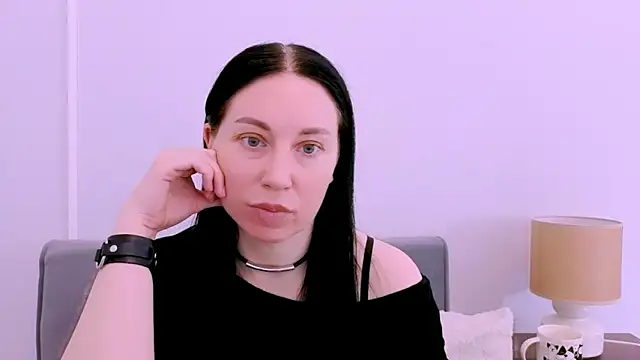 MiaFair online show from 04.15.26