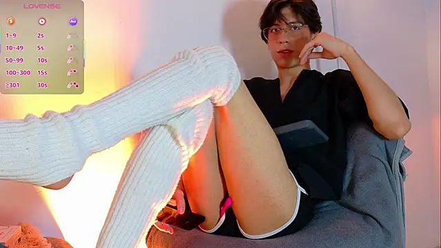 Snapshot of lui_x_dust chatting on 03.07.26 lui x dust online show from 03.07.26