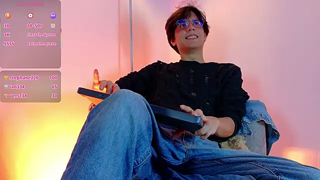 Snapshot of lui_x_dust chatting on 03.16.26 lui x dust online show from 03.16.26