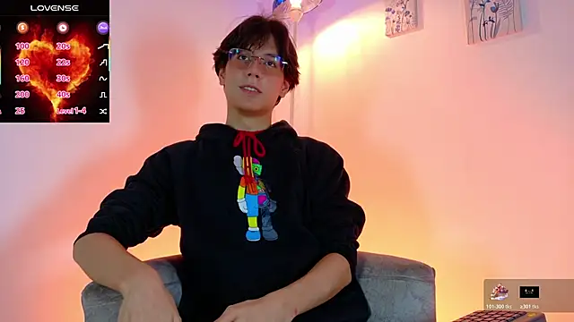 Snapshot of lui_x_dust chatting on 03.19.26 lui x dust online show from 03.19.26