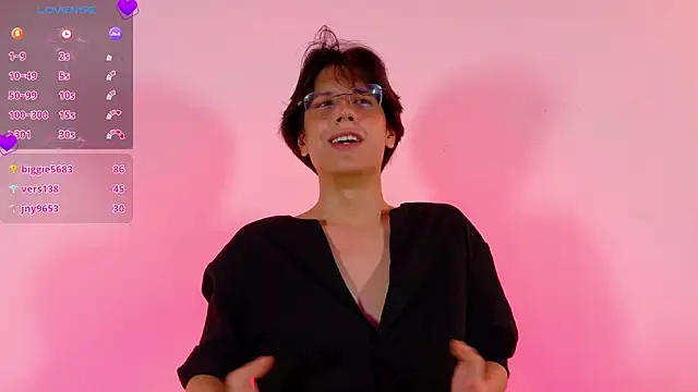 Snapshot of lui_x_dust chatting on 04.09.26 lui x dust online show from 04.09.26