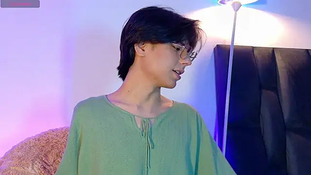 Snapshot of lui_x_dust chatting on 04.12.26 lui x dust online show from 04.12.26