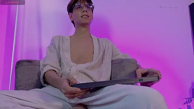 lui x dust online show from 05.03.26