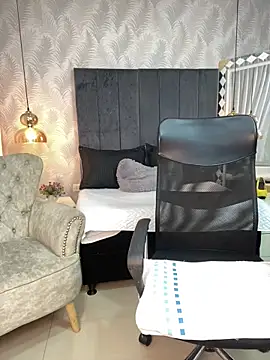 Miaafoxx   online show from 02.25.26