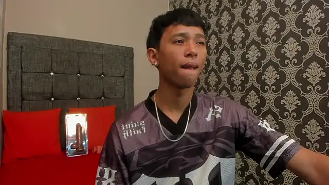 Little Twink19x online show from 05.21.26