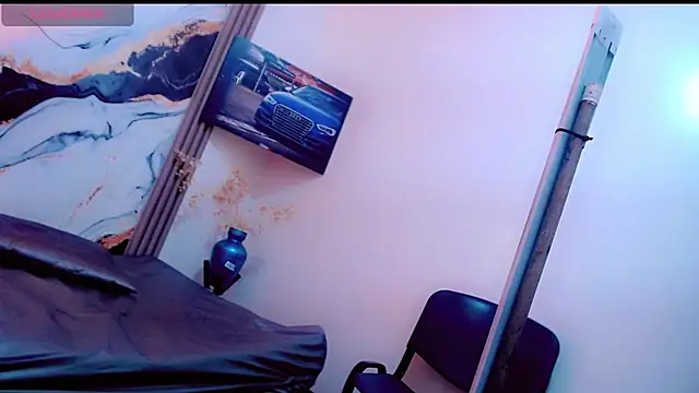 Alondra Wile online show from 04.10.26