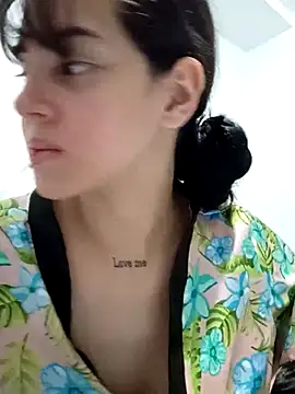 Snapshot of sara_cute_so chatting on 04.07.26 sara cute so online show from 04.07.26