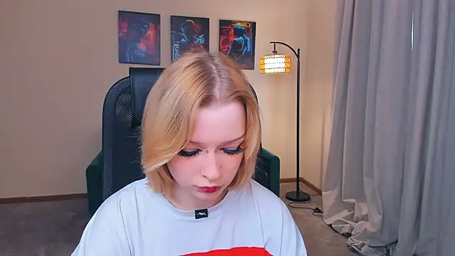 Snapshot of PortiaJefford chatting on 02.23.26 PortiaJefford online show from 02.23.26