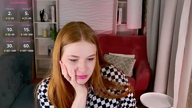 Snapshot of RinKittyy chatting on 04.15.26 RinKittyy online show from 04.15.26