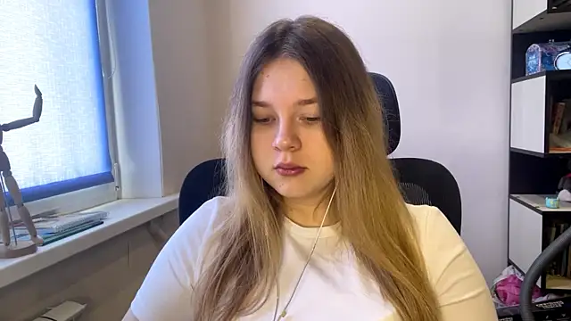 TomikoPfau online show from 02.27.26