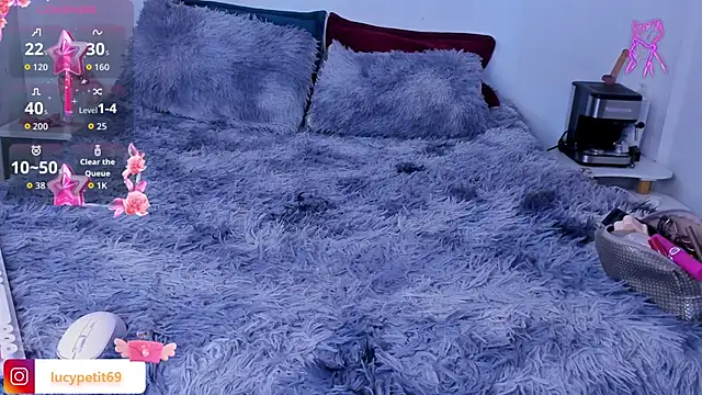 lucy blush online show from 06.02.26