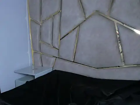 Snapshot of Blue_Vely chatting on 02.19.26 Blue Vely online show from 02.19.26