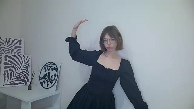 Snapshot of Kate_Mooss chatting on 02.20.26 Kate Mooss online show from 02.20.26