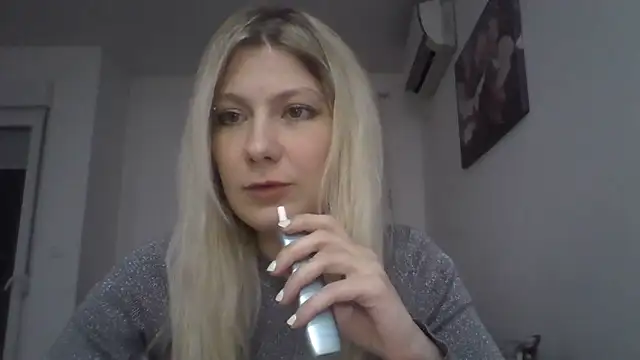 Foxy Bright online show from 03.21.26