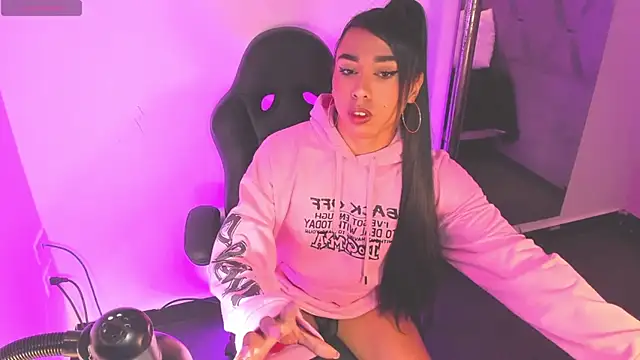 Daniiela Ember online show from 04.13.26