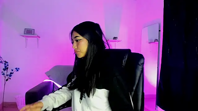 jaulyn 18 online show from 03.15.26