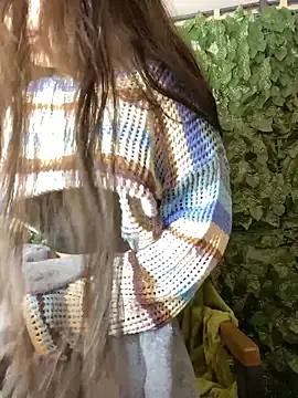 Snapshot of Mady_Pink chatting on 04.13.26 Mady Pink online show from 04.13.26